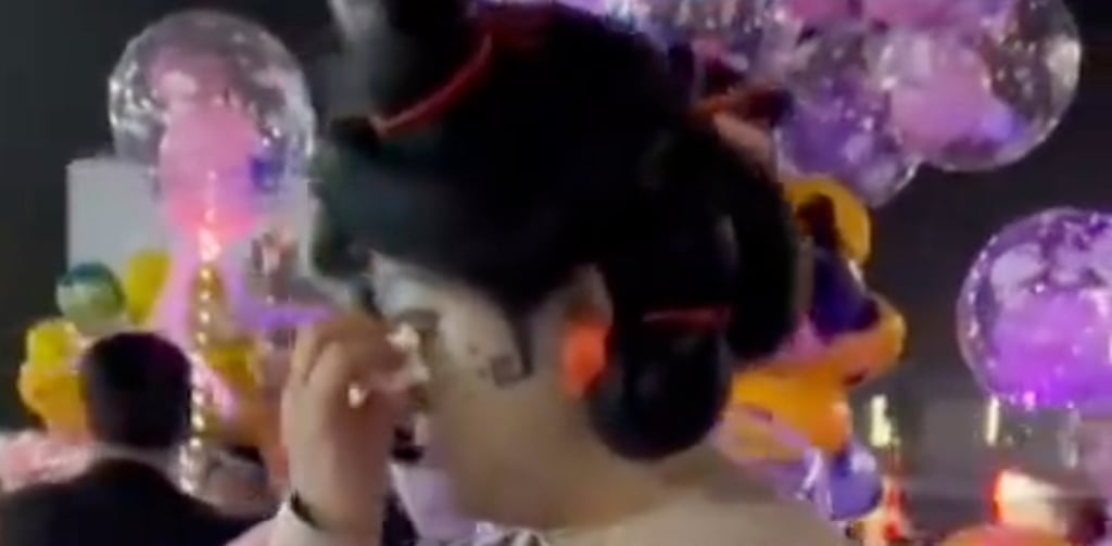 Chen was reduced to tears by the haranguing she took from a man in the public square. Photo: Baidu Chen was reduced to tears by the haranguing she took from a man in the public square. Photo: Baidu