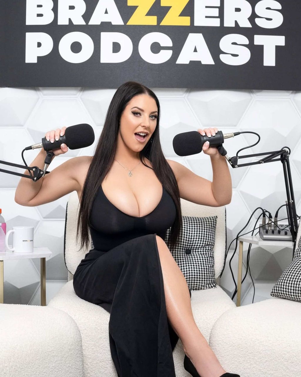 Angela White was PornHub’s most-searched actress last year. Photo: @theangelawhite/Instagram