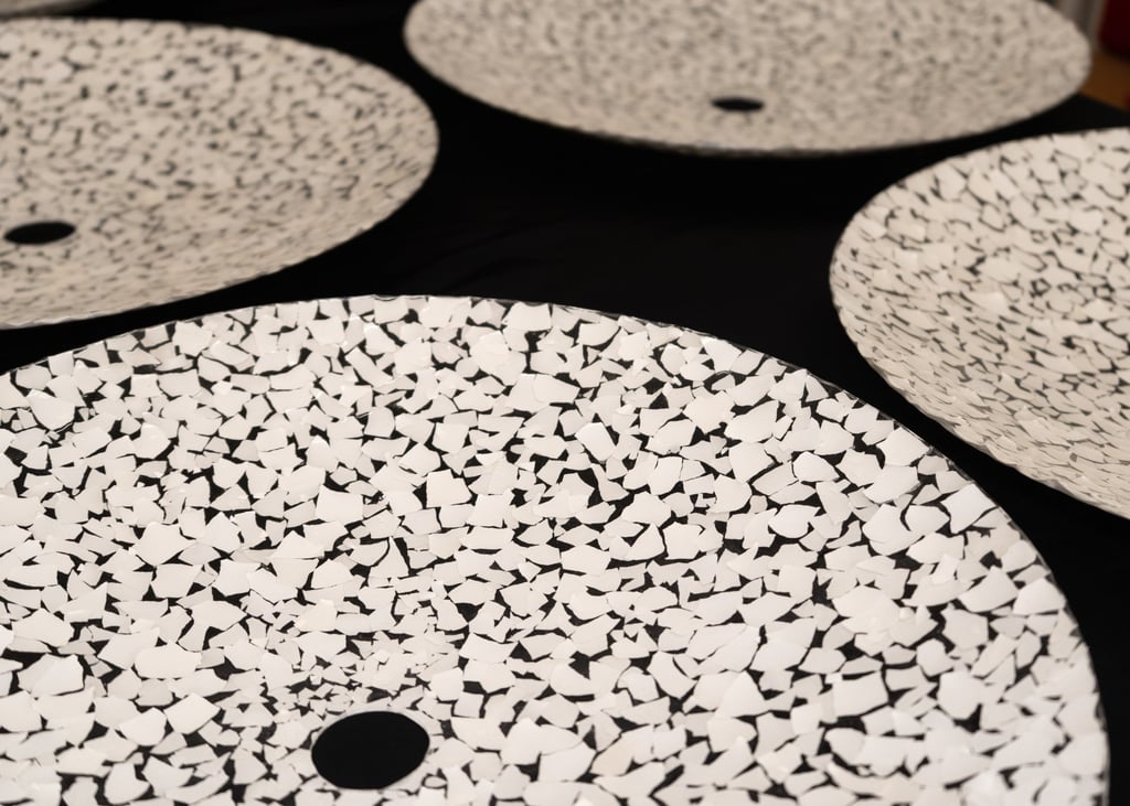 Eggshell-inlaid parts of the “Hatch” series floor lamp from Studio Yellowdot. Photo: Yellowdot