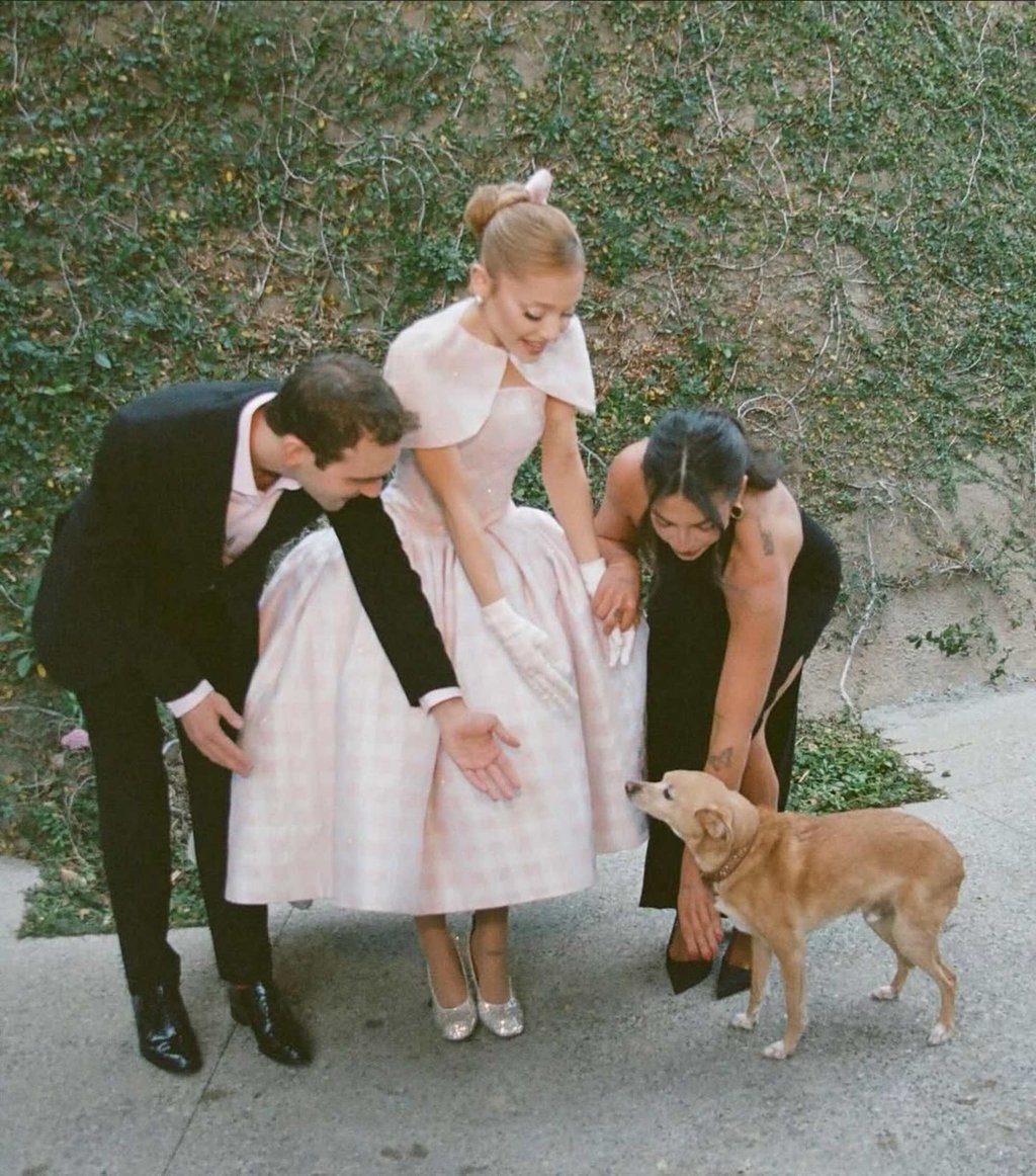 Courtney Chipolone (right) and Ariana Grande have been friends since childhood. Photo: @courtneychipolone/Instagram