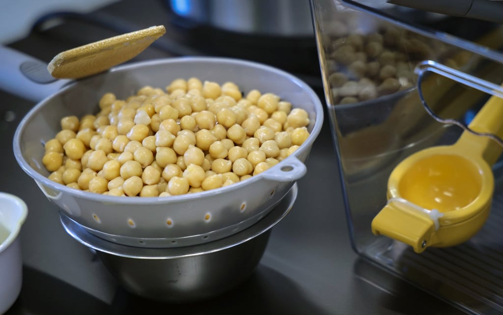 Chickpeas in a strainer during a cooking class staged as part of a 10-week programme by the Blue Zones group in Miami, Florida to encourage healthier eating. Photo: Miami Herald/TNS Chickpeas in a strainer during a cooking class staged as part of a 10-week programme by the Blue Zones group in Miami, Florida to encourage healthier eating. Photo: Miami Herald/TNS