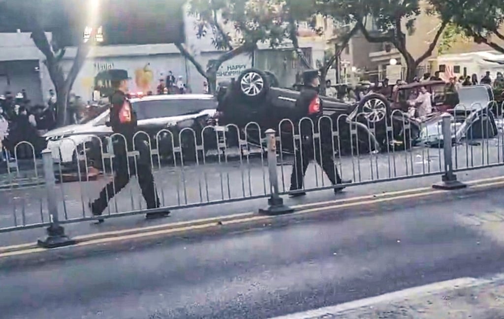 Six people died in the crash on Sunday afternoon in Tengzhou, according to state broadcaster CCTV. Photo: Handout Six people died in the crash on Sunday afternoon in Tengzhou, according to state broadcaster CCTV. Photo: Handout