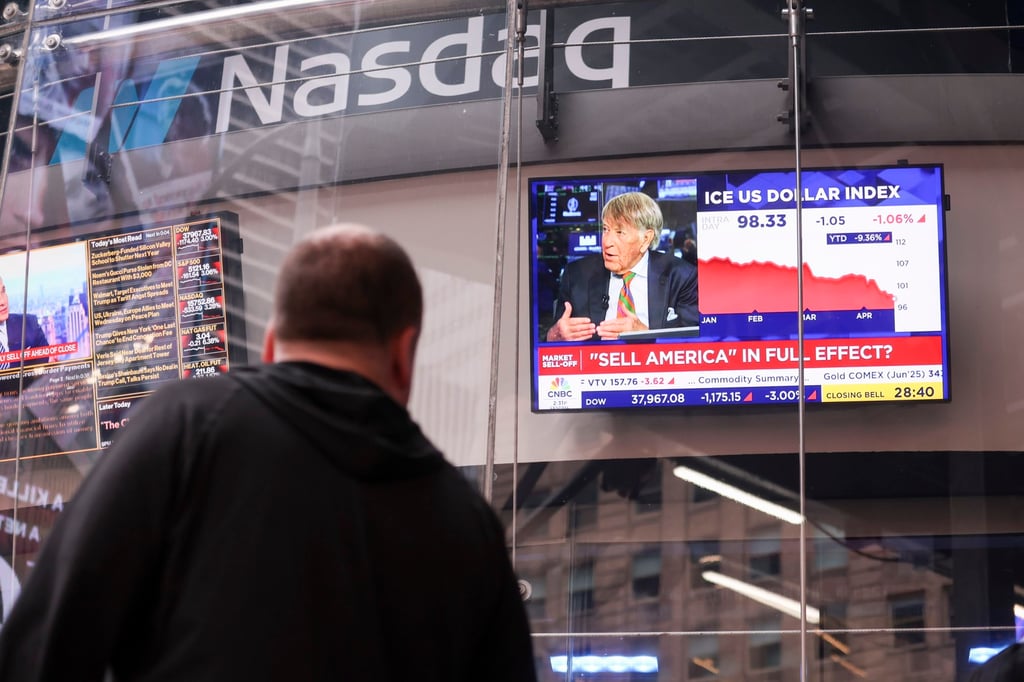 The threat of delisting from US exchanges looms large on nearly 300 Chinese firms. Photo: EPA-EFE The threat of delisting from US exchanges looms large on nearly 300 Chinese firms. Photo: EPA-EFE
