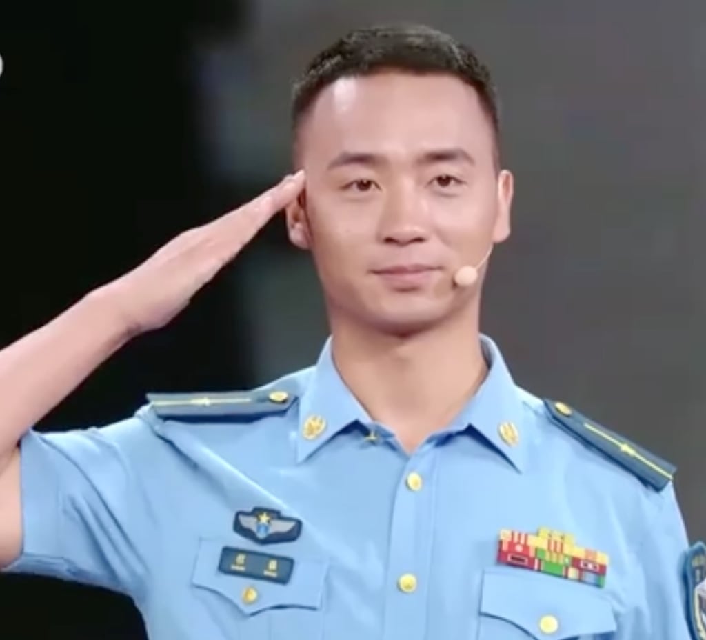 Cheng Qiang proudly salutes after becoming a People’s Liberation Army paratrooper. Photo: CCTV Cheng Qiang proudly salutes after becoming a People’s Liberation Army paratrooper. Photo: CCTV
