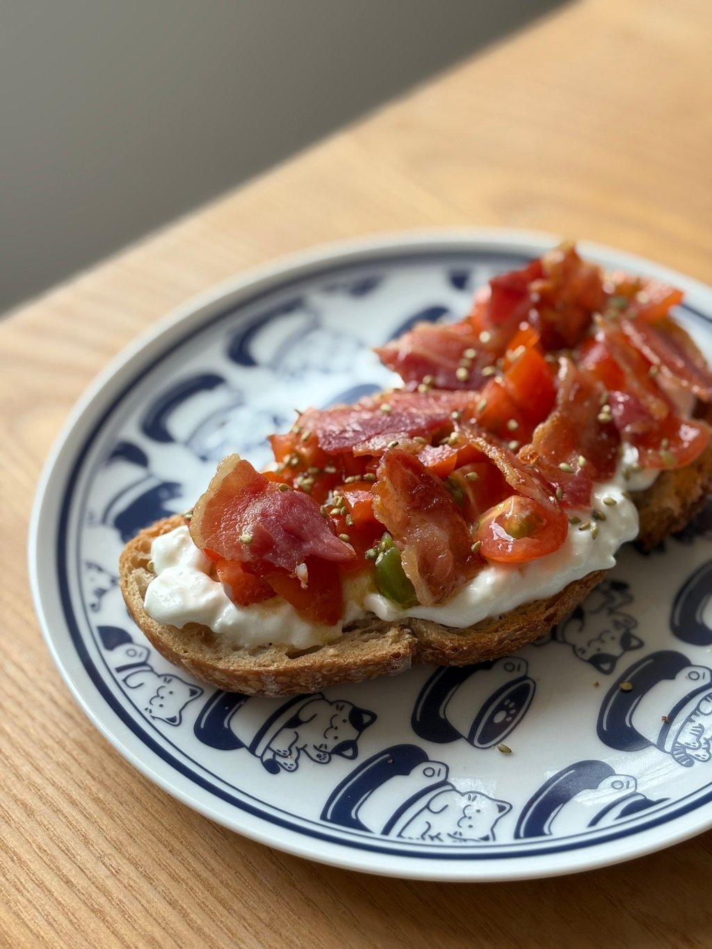 Cottage cheese on toast with cherry tomatoes and bacon. Photo: Charmaine Mok Cottage cheese on toast with cherry tomatoes and bacon. Photo: Charmaine Mok