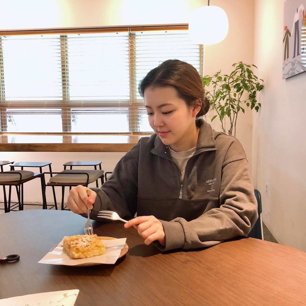 Alice Park, who works as a lawyer. Photo: @baebaealice/Instagram