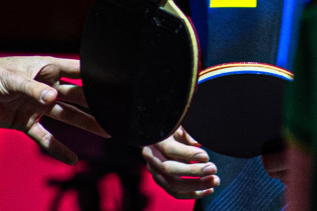 The damage on Wang Chuqin’s bat (left). Photo: Xinhua The damage on Wang Chuqin’s bat (left). Photo: Xinhua