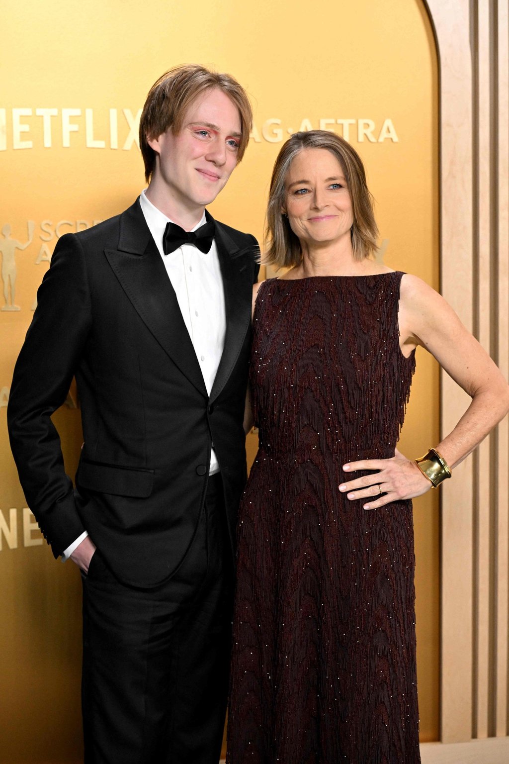 Jodie Foster (right) and her son Charles Bernard Foster at the 31st Annual Screen Actors Guild Awards in February. Photo: Agence France-Presse