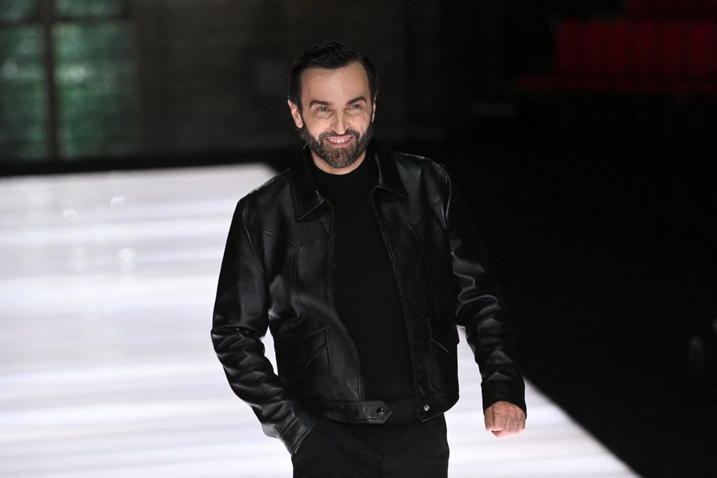 Nicolas Ghesquière de Louis Vuitton bows in the Cruise 2026 show in Avignon. Photo: Reuters Nicolas Ghesquière de Louis Vuitton bows in the Cruise 2026 show in Avignon. Photo: Reuters