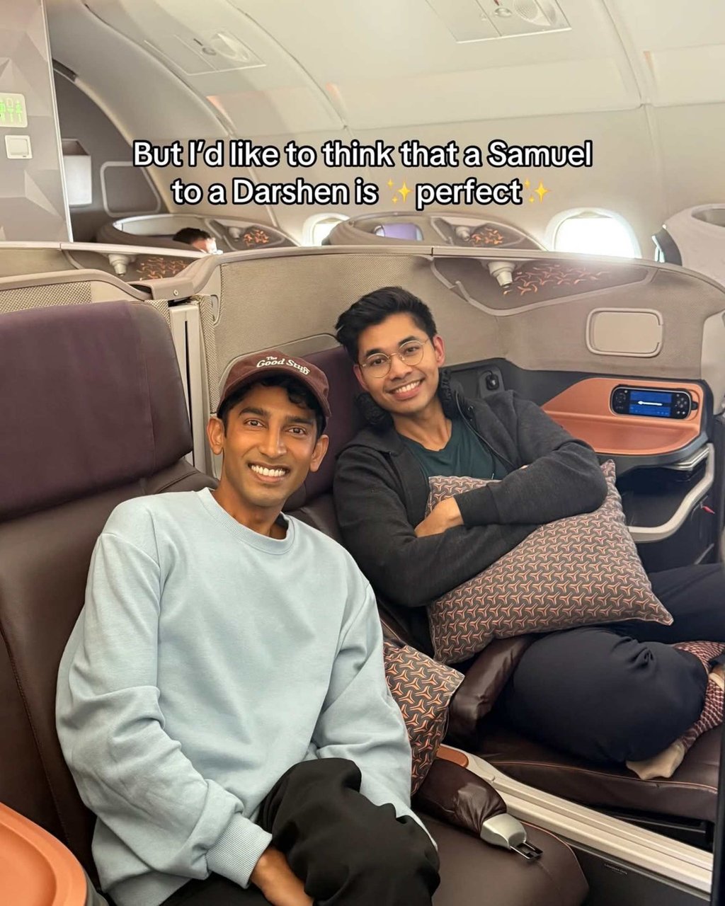 Darshen (left) and Dr Samuel, two Singaporean content creators who have gone viral for their adorable dynamic. Photo: Instagram/drsamuelgp, darshen Darshen (left) and Dr Samuel, two Singaporean content creators who have gone viral for their adorable dynamic. Photo: Instagram/drsamuelgp, darshen