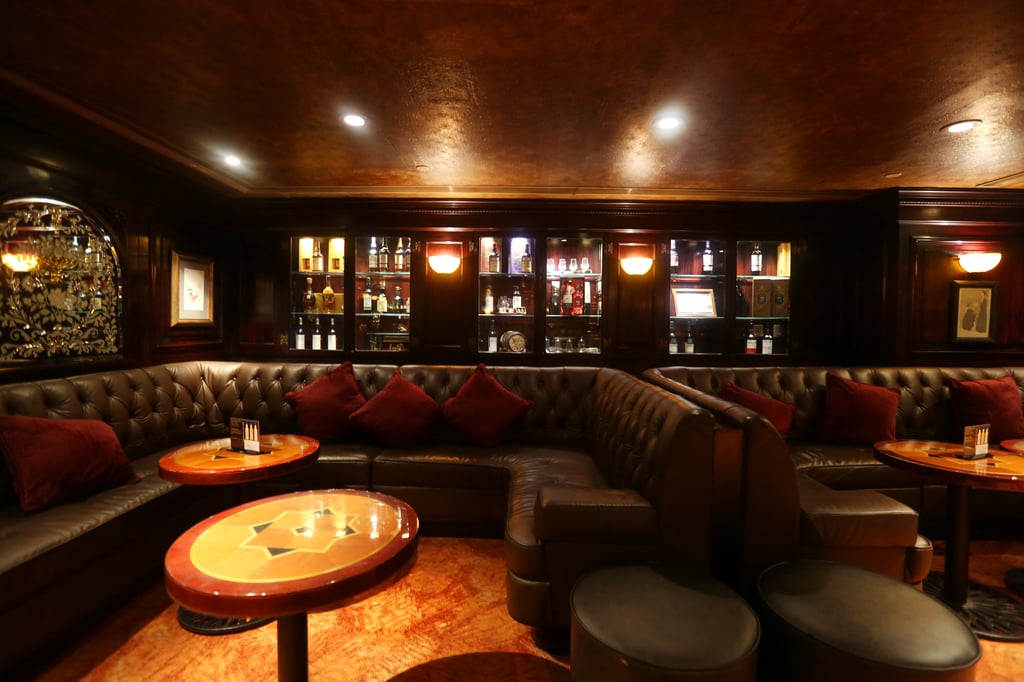 The Hong Kong Whisky Festival takes place on May 31 and June 1 at venues in the InterContinental Grand Stanford hotel, including Tiffanyโs New York Bar. Photo: Xiaomei Chen The Hong Kong Whisky Festival takes place on May 31 and June 1 at venues in the InterContinental Grand Stanford hotel, including Tiffanyโs New York Bar. Photo: Xiaomei Chen
