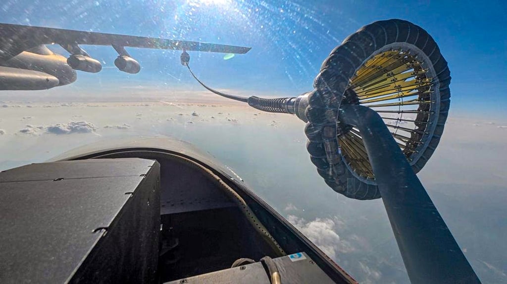 The YU-20 tanker can offload up to 100 tonnes of fuel in a single sortie. Photo: Xinhua The YU-20 tanker can offload up to 100 tonnes of fuel in a single sortie. Photo: Xinhua