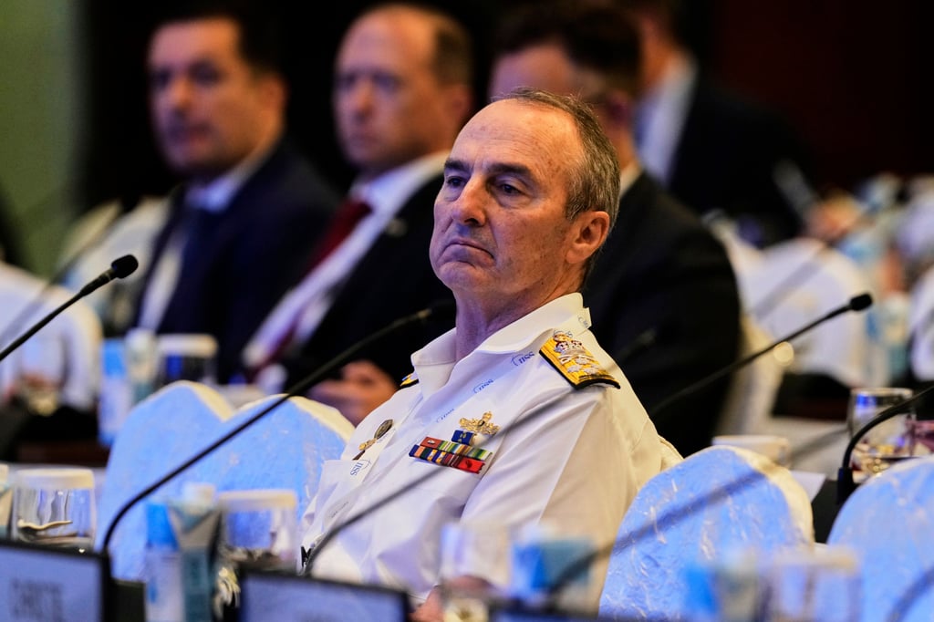 Australia’s Chief of Defence Force Admiral David Johnston attends the Shangri-La Dialogue summit in Singapore on May 31. Photo: AP Australia’s Chief of Defence Force Admiral David Johnston attends the Shangri-La Dialogue summit in Singapore on May 31. Photo: AP