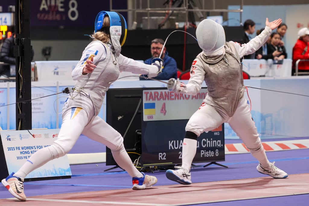 Hong Kong’s Kuan Yu-ching (right) against Ukraine’s Anna Tarankeno. Photo: Dickson Lee