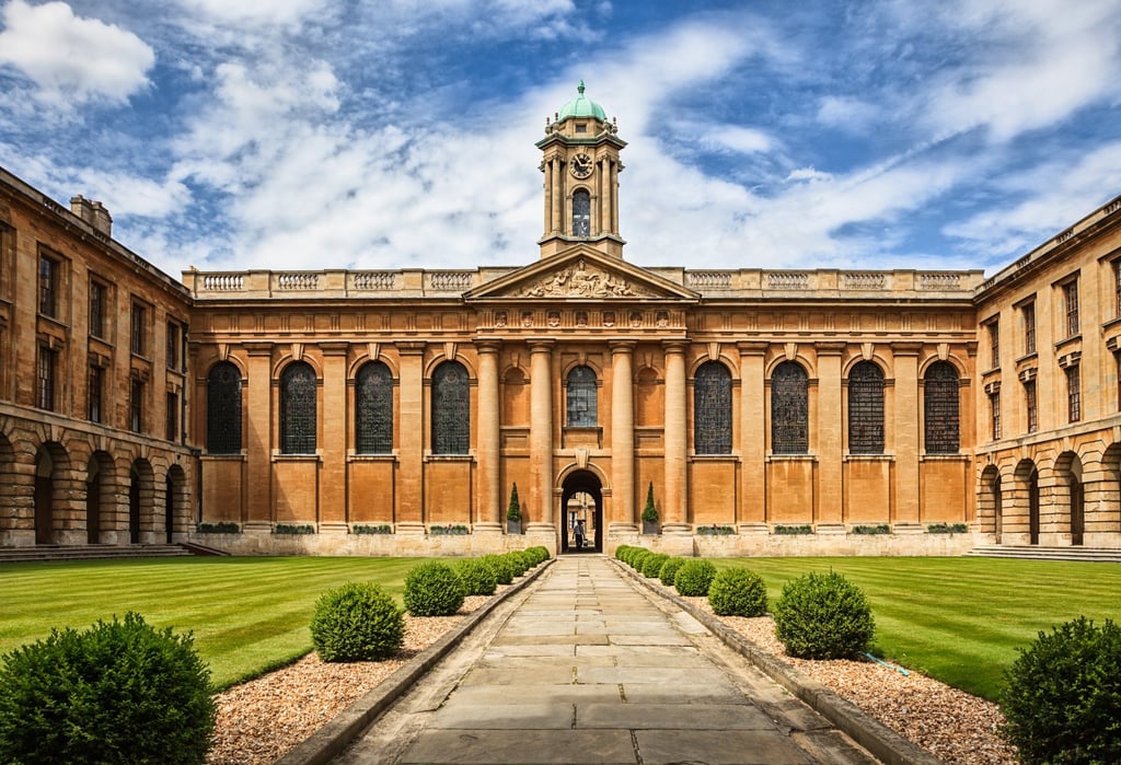 British universities are heavily dependent on the tuition fees paid by Chinese international students, but rising costs and tightening visa policies in the United Kingdom could put that at risk. Photo: Shutterstock British universities are heavily dependent on the tuition fees paid by Chinese international students, but rising costs and tightening visa policies in the United Kingdom could put that at risk. Photo: Shutterstock