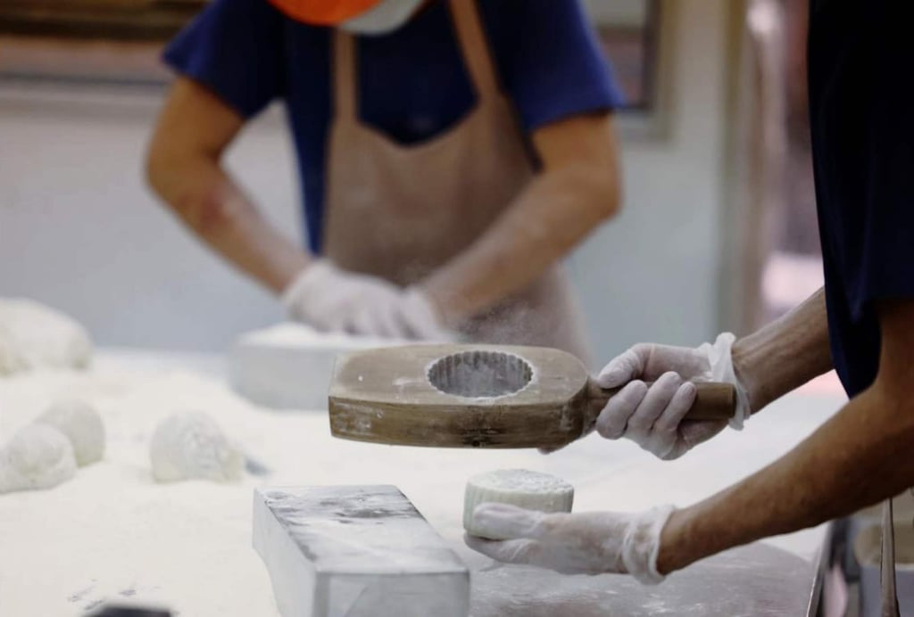 In October 2023, the Tai Thong Cake Shop, a family-owned bakery in Singaporeโs Chinatown, closed its doors after 73 years in business. Photo: Koh Kim Tat Dean In October 2023, the Tai Thong Cake Shop, a family-owned bakery in Singaporeโs Chinatown, closed its doors after 73 years in business. Photo: Koh Kim Tat Dean