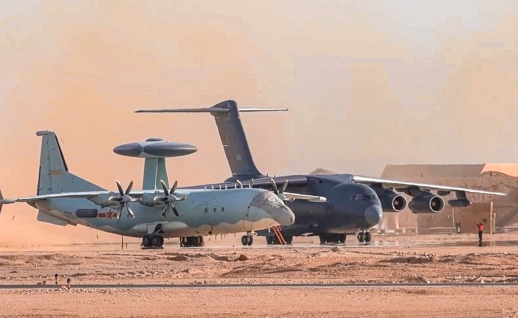 China’s KJ-500 early warning aircraft (left) are being targeted for purchase by Pakistan’s military, analysts say. Photo: PLA Air Force China’s KJ-500 early warning aircraft (left) are being targeted for purchase by Pakistan’s military, analysts say. Photo: PLA Air Force