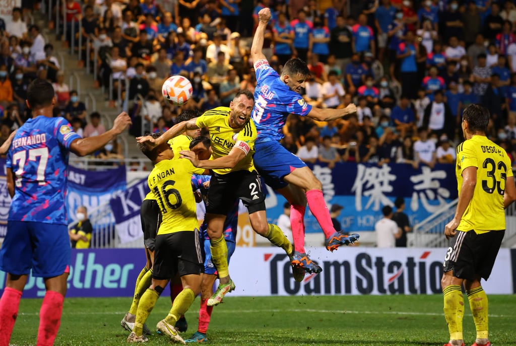 Helio Goncalves leaps highest in a triumphant 2023 title decider against Lee Man. Photo: Dickson Lee Helio Goncalves leaps highest in a triumphant 2023 title decider against Lee Man. Photo: Dickson Lee