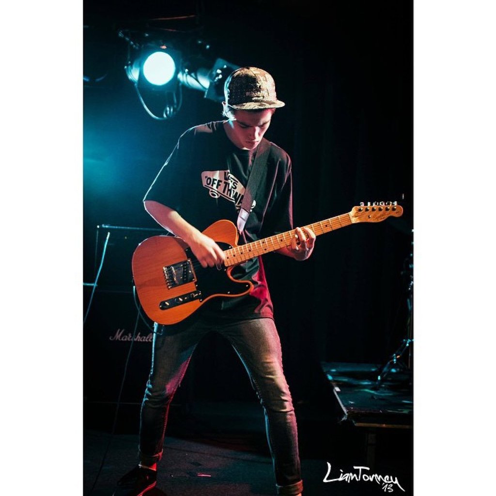 Felix Mallard playing the guitar in 2014. Photo: @itsfelixwhat/Instagram