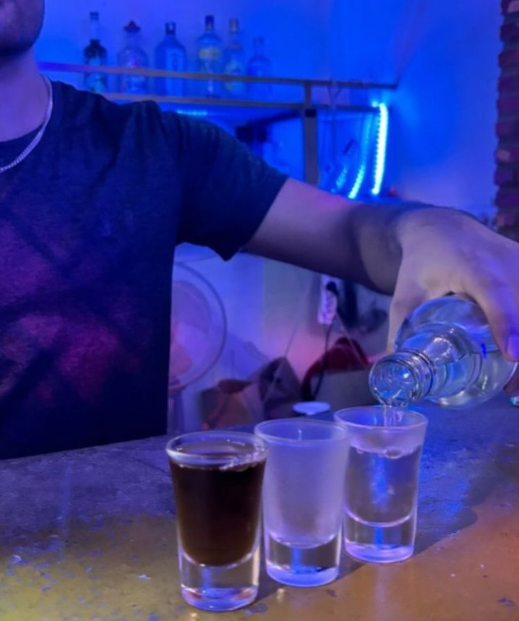 Shots being served at the Nana Backpackers Hostel in Vang Vieng on November 12, last year. Photo: Facebook/Bethany Clarke Shots being served at the Nana Backpackers Hostel in Vang Vieng on November 12, last year. Photo: Facebook/Bethany Clarke