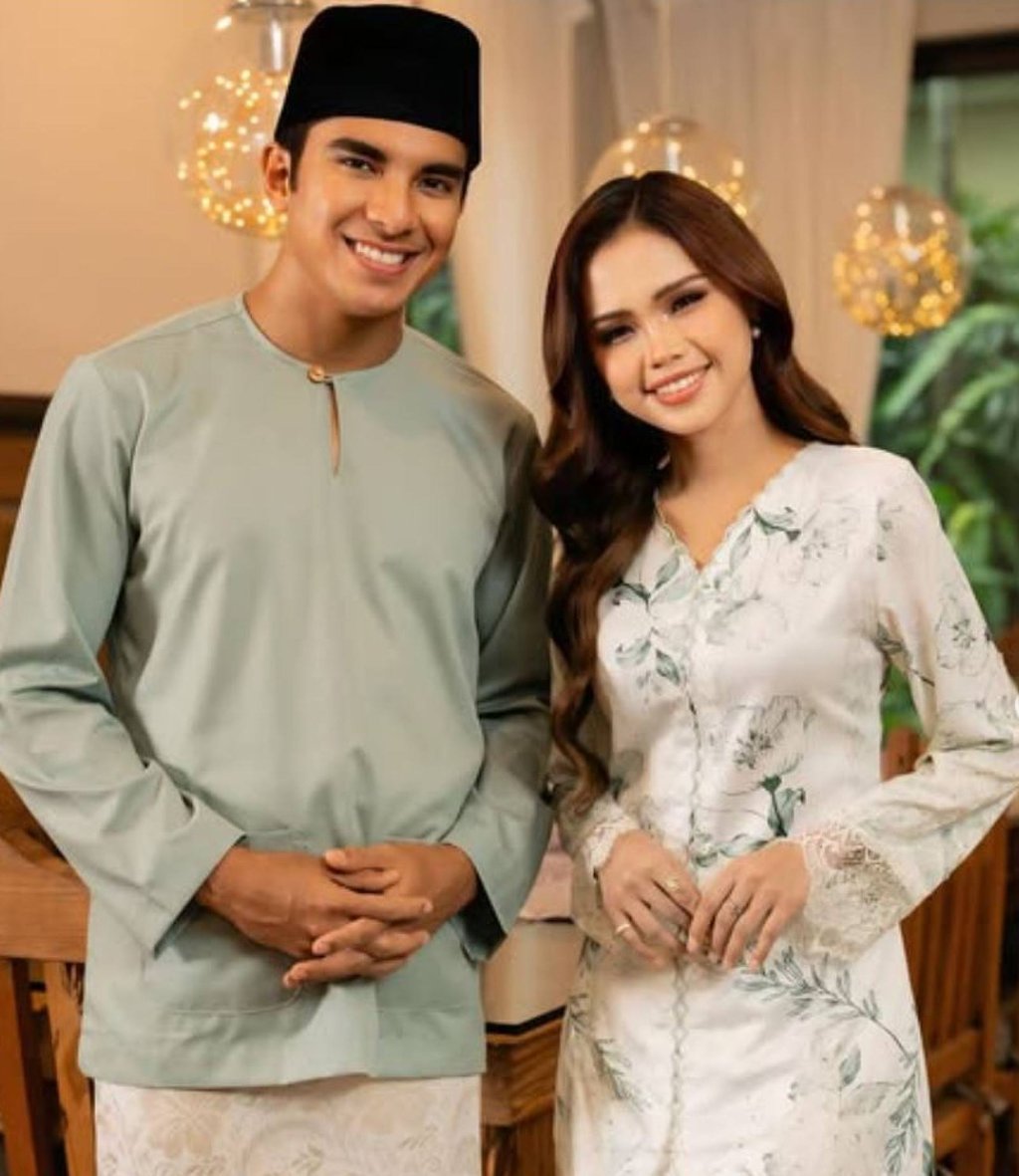 Syed Saddiq with actress Bella Astillah. Photo: Instagram/Syedsaddiq Syed Saddiq with actress Bella Astillah. Photo: Instagram/Syedsaddiq