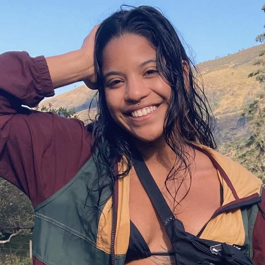 Brazilian tourist Juliana Marins, 26, began summiting Mount Rinjani on Saturday with a guide and five other foreigners when she fell some 600 metres. Photo: Instagram/ajulianamarins