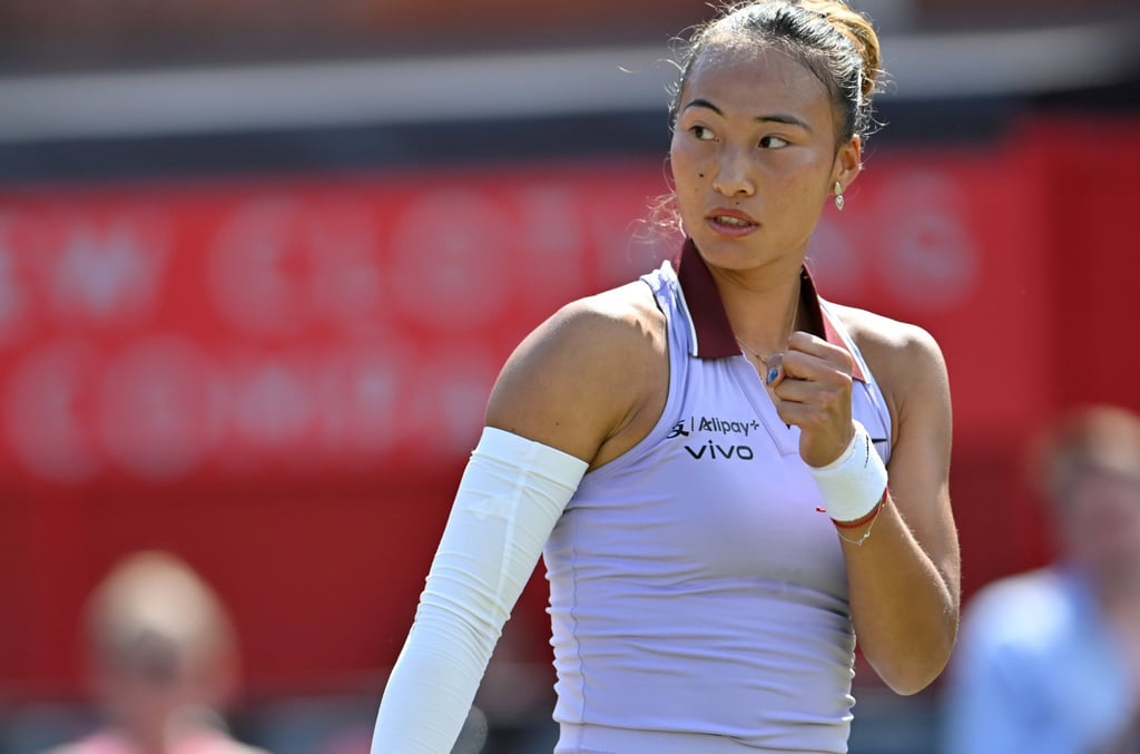 Zheng Qinwen during her semi-final with Amanda Anisimova at Queen’s Club this month. Photo: Xinhua