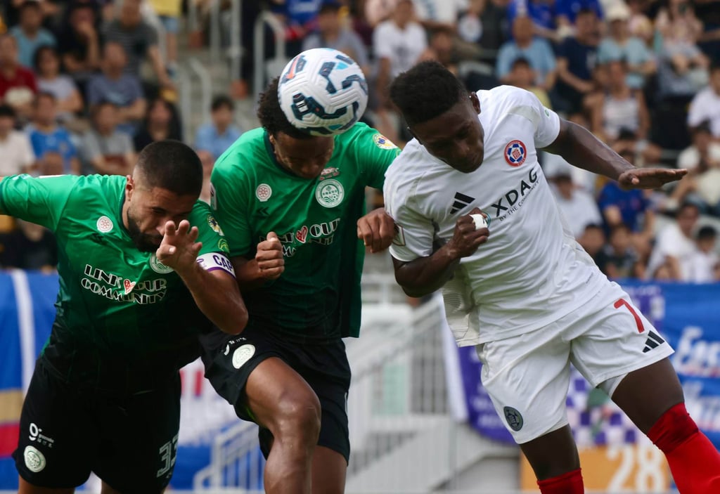 The prolific Noah Baffoe (right) is set to join Lee Man after quitting Eastern. Photo: Jonathan Wong The prolific Noah Baffoe (right) is set to join Lee Man after quitting Eastern. Photo: Jonathan Wong
