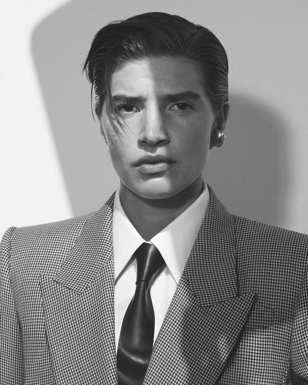 Florence Huntington-Whiteley posing for a pre-autumn Alexander McQueen campaign. Photo: @florence.uk/Instagram Florence Huntington-Whiteley posing for a pre-autumn Alexander McQueen campaign. Photo: @florence.uk/Instagram