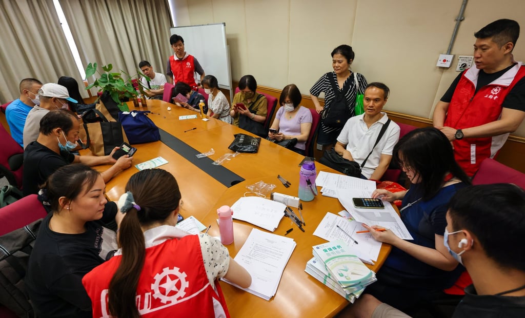 The Hong Kong Federation of Trade Unions says it has accompanied Super Star restaurant workers to the Labour Department. Photo: Jelly Tse