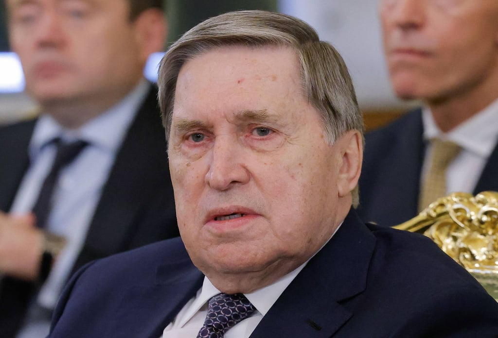 Кремльдің көмекшісі Юрий Ушаков сәрсенбі күні Мәскеудегі кездесуге қатысуда. Фото: AFP