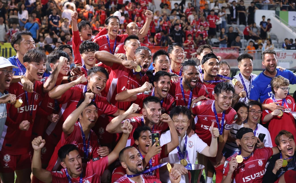 Southern celebrate after thumping Lee Man 4-0 in the 2025 Sapling Cup final. Photo: Nora Tam