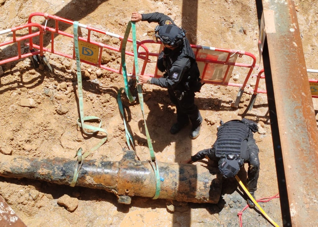 A cannon barrel has been found at a construction site on Mody Road. Photo: Handout A cannon barrel has been found at a construction site on Mody Road. Photo: Handout