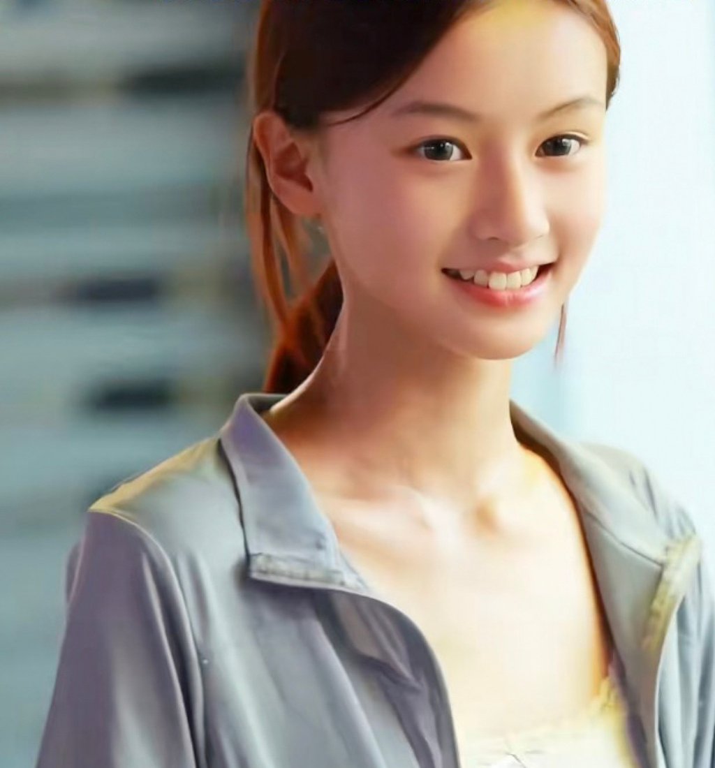 The 15-year-old, who is nicknamed Qiqi, is liked by many people online for her unpretentious character. Photo: Photo: Douyin