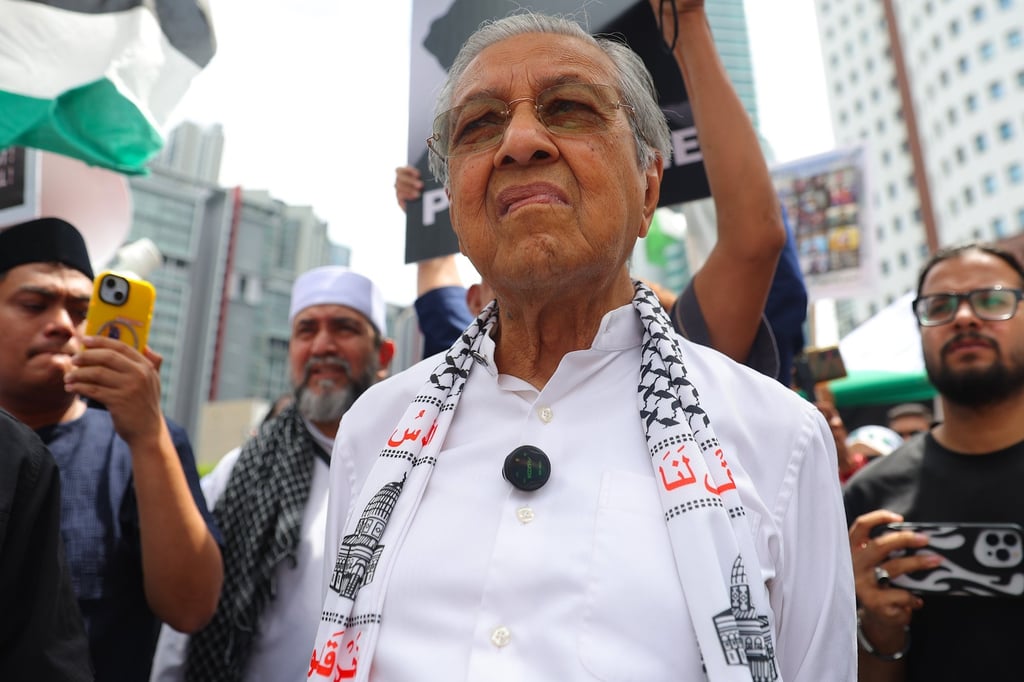 Malaysia’s former prime minister Mahathir Mohamad (centre) joins a rally in solidarity with the Palestinian people, in Kuala Lumpur, on March 28. Photo: EPA Malaysia’s former prime minister Mahathir Mohamad (centre) joins a rally in solidarity with the Palestinian people, in Kuala Lumpur, on March 28. Photo: EPA