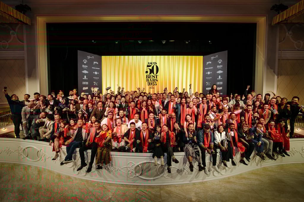 Representatives from bars featured in the 2025 Asia’s 50 Best Bars list celebrate at the awards ceremony at the Wynn Palace in Macau. Photo: Asia’s 50 Best Bars