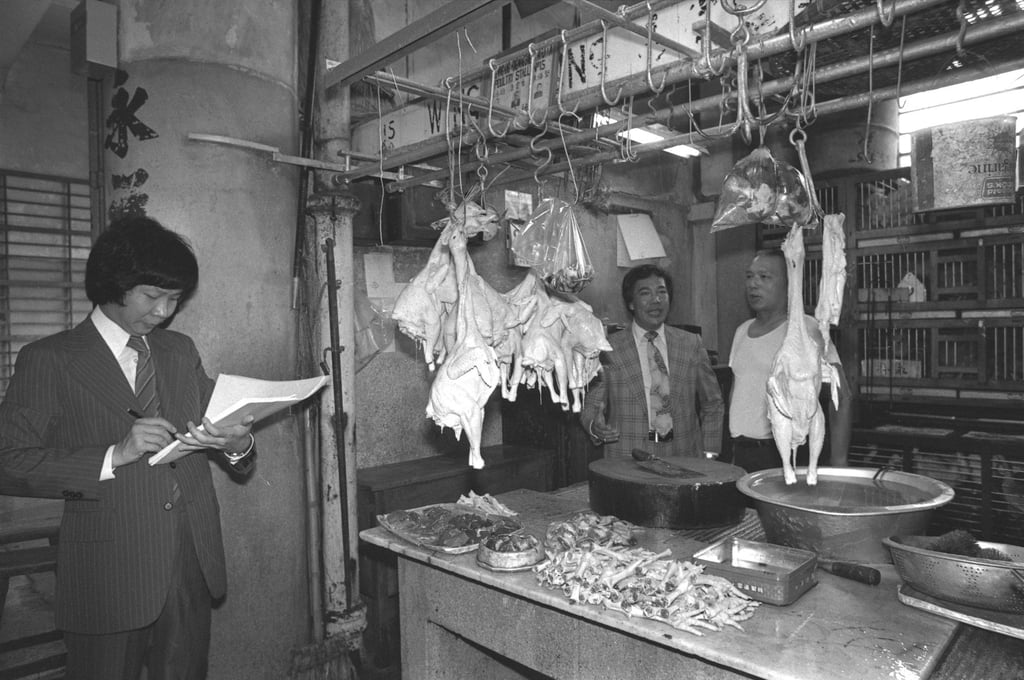 A chicken stall is inspected as part of the first Clean Market Stalls competition in October 1978. Photo: SCMP Archives A chicken stall is inspected as part of the first Clean Market Stalls competition in October 1978. Photo: SCMP Archives