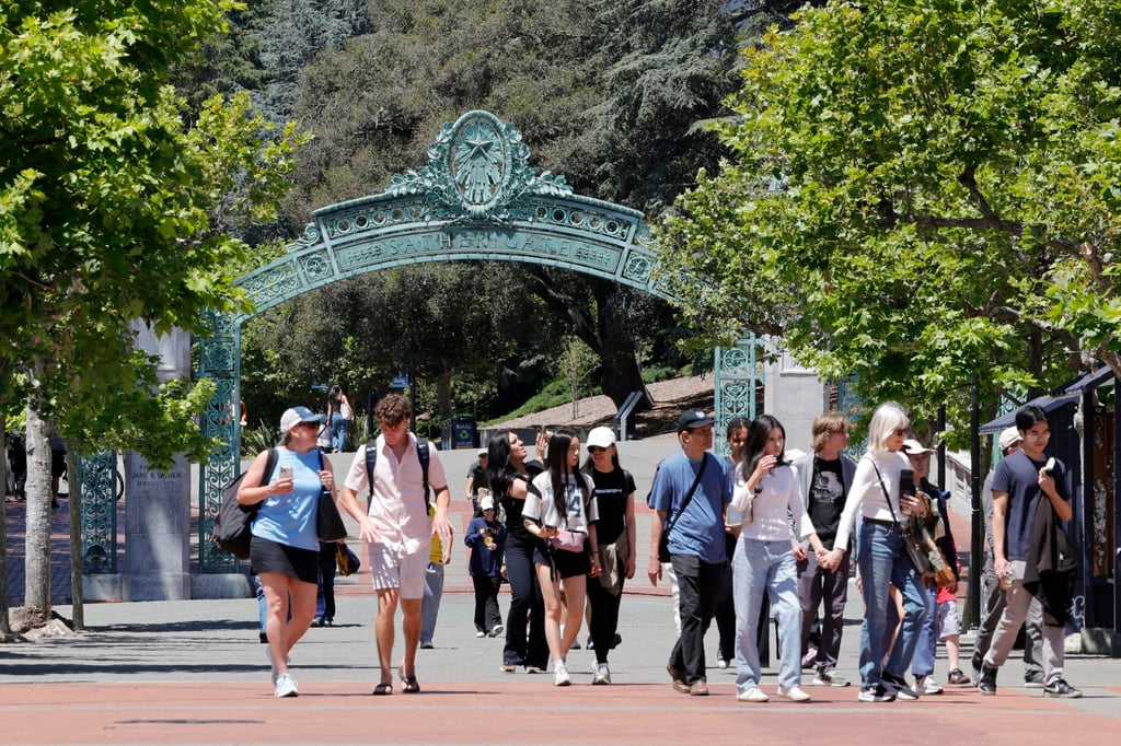 People walk on the UC Berkeley campus in May. Photo: EPA-EFE