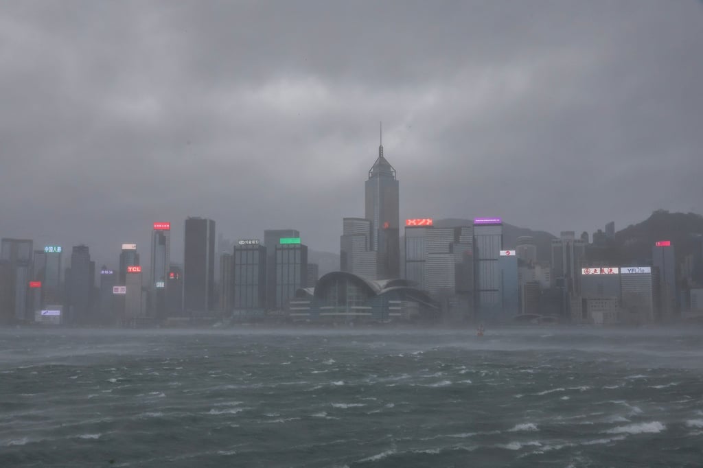 Before Wipha, 17 tropical cyclones had triggered a No 10 warning signal since records began in 1946. Photo: Edmond So Before Wipha, 17 tropical cyclones had triggered a No 10 warning signal since records began in 1946. Photo: Edmond So