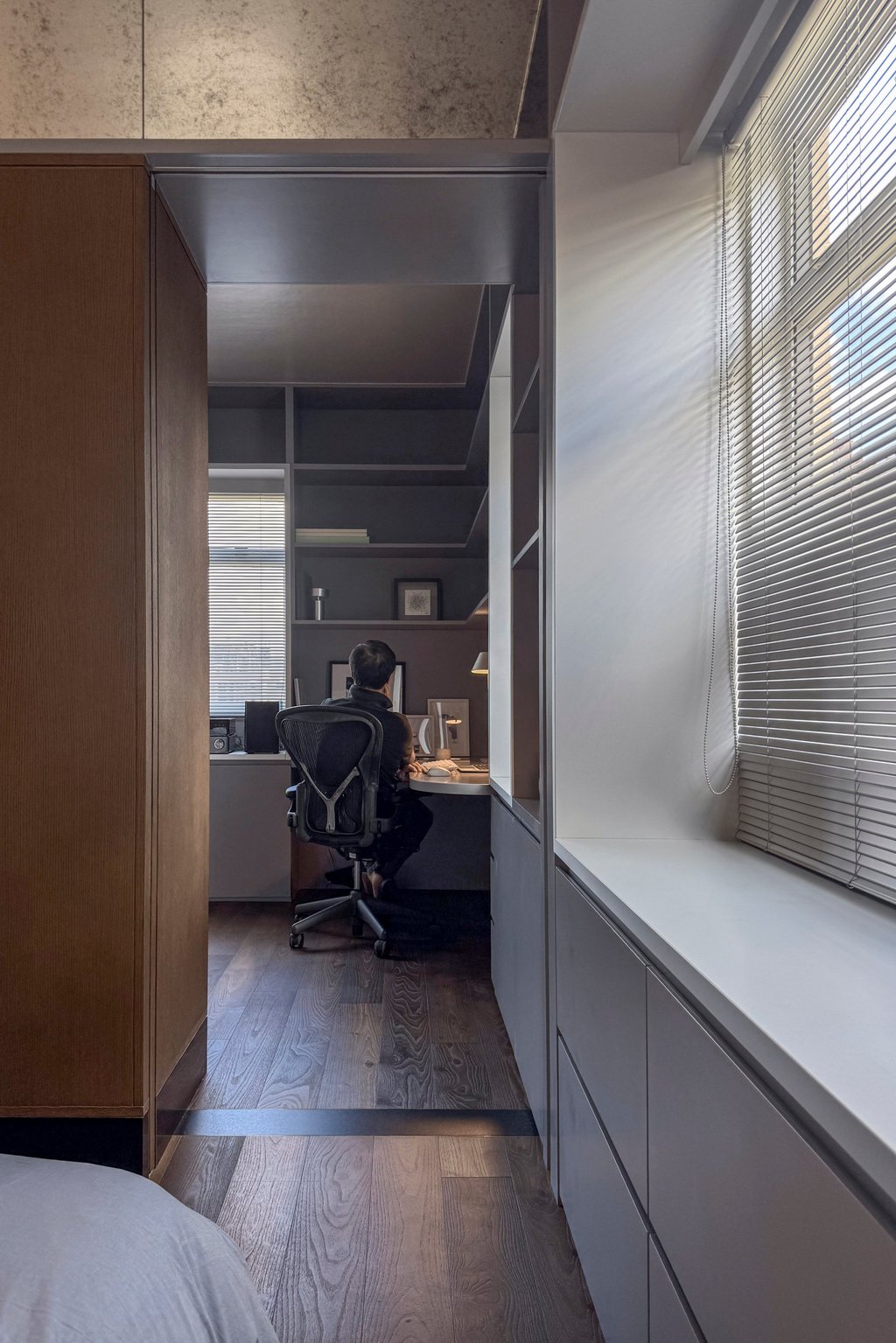 Bedroom and workplace. Photo: Gary Chang Bedroom and workplace. Photo: Gary Chang