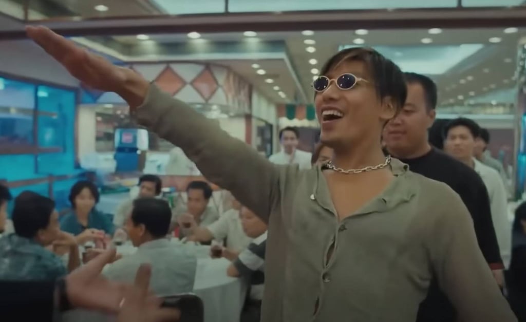 Crow, played by Roy Cheung, performs his iconic greeting in a still from Young and Dangerous 3 (1996). Photo: YouTube/hmvod