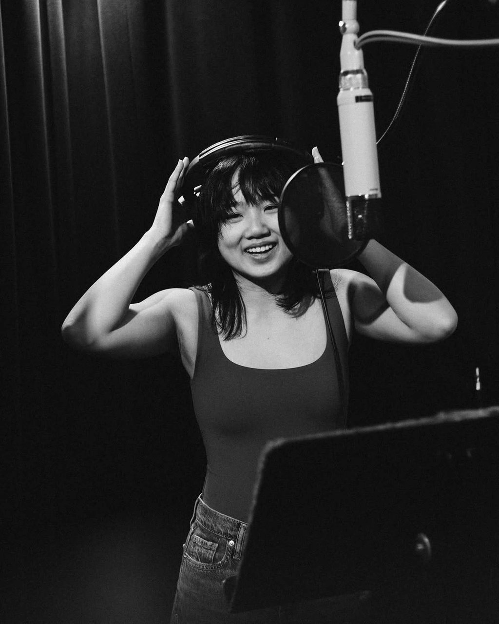 Helen J. Chen is classically trained in piano. Photo: @helenjshen/Instagram