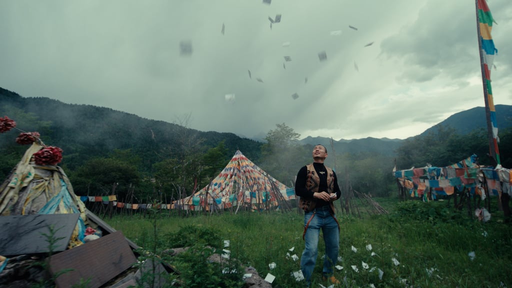 He says that if Jiuzhaigou was a sound, it would be a beautiful song composed by nature. He says that if Jiuzhaigou was a sound, it would be a beautiful song composed by nature.