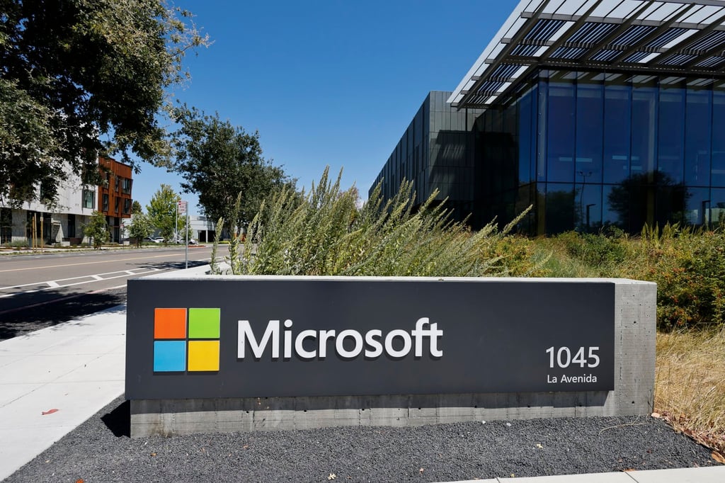 Microsoft signage at its corporate office in Mountain View, California, July 29, 2025. Photo: EPA