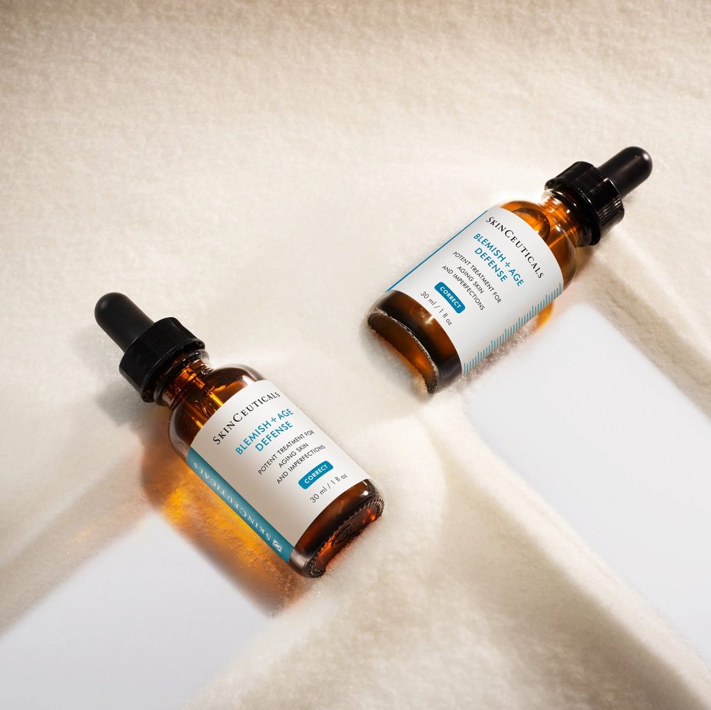 SkinCeuticals Blemish + Tratamento de Defesa da Idade. Foto: folheto