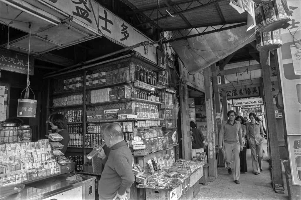 A grocery store on Connaught Road Central, Hong Kong, in 1979. Photo: SCMP Archives