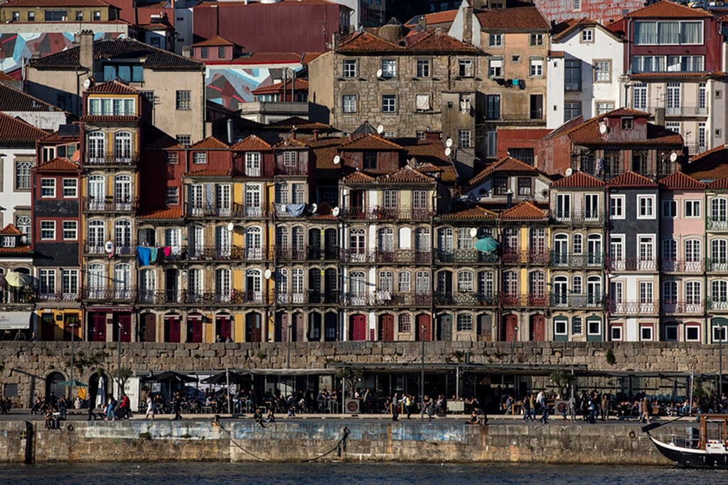 Porto’s housing stock spans the centuries and housing costs are lower than in other developed countries. Photo: TNS Porto’s housing stock spans the centuries and housing costs are lower than in other developed countries. Photo: TNS