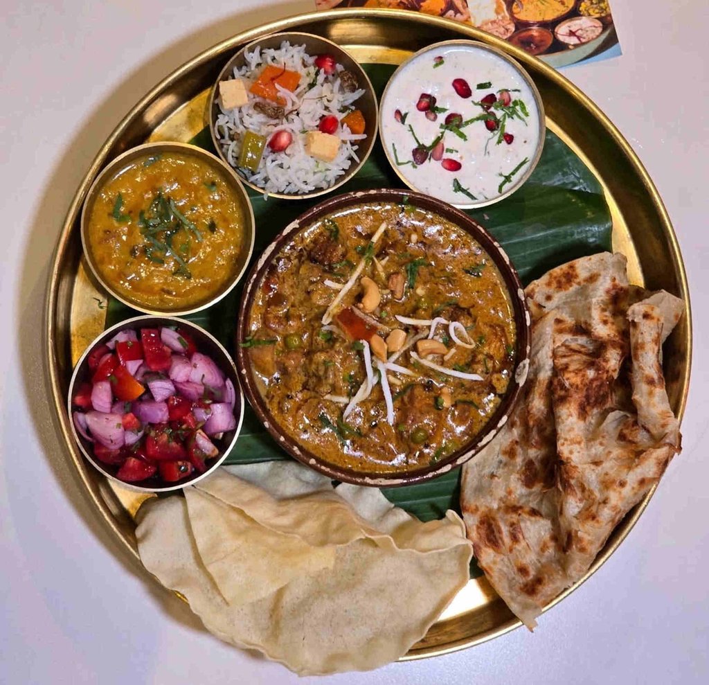 Cauliflower kurma thali from Bengal Brothers. Photo: Instagram/bengalbrothershk Cauliflower kurma thali from Bengal Brothers. Photo: Instagram/bengalbrothershk