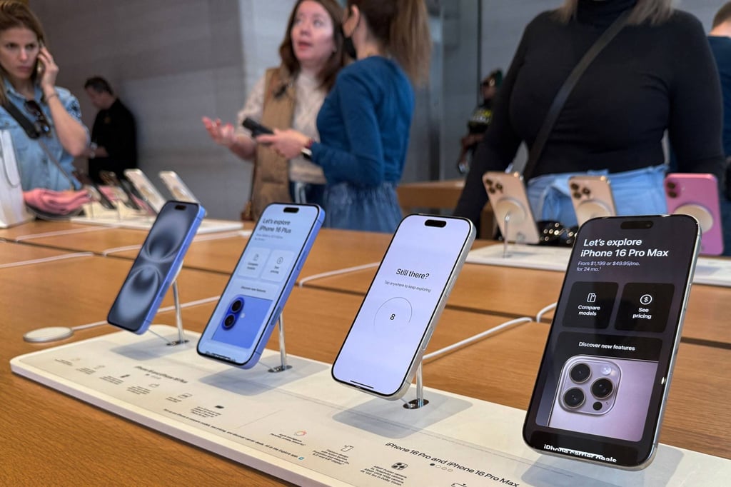 An Apple store on April 14, 2025 in Chicago. Photo: Getty Images via AFP
