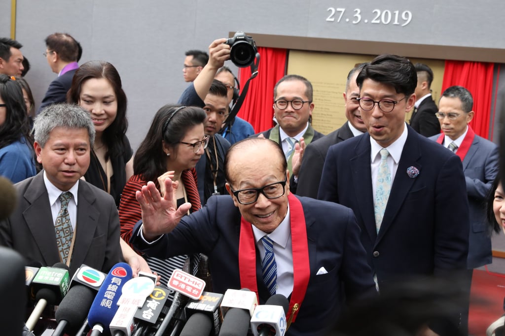 Li Ka-shing (centre) during the opening ceremony of the Buddhist Art Museum at the Tsz Shan Monastery in Tai Po on March 27, 2019. Photo: Nora Tam